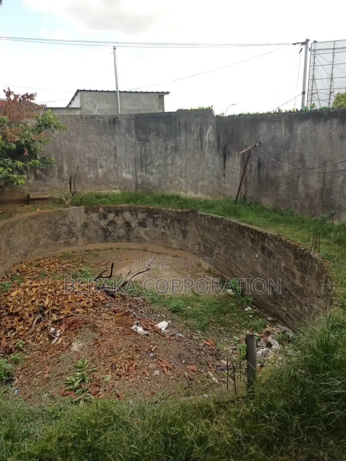 3chbre Maison dans Beraka Corporation, Cocody à Vendre