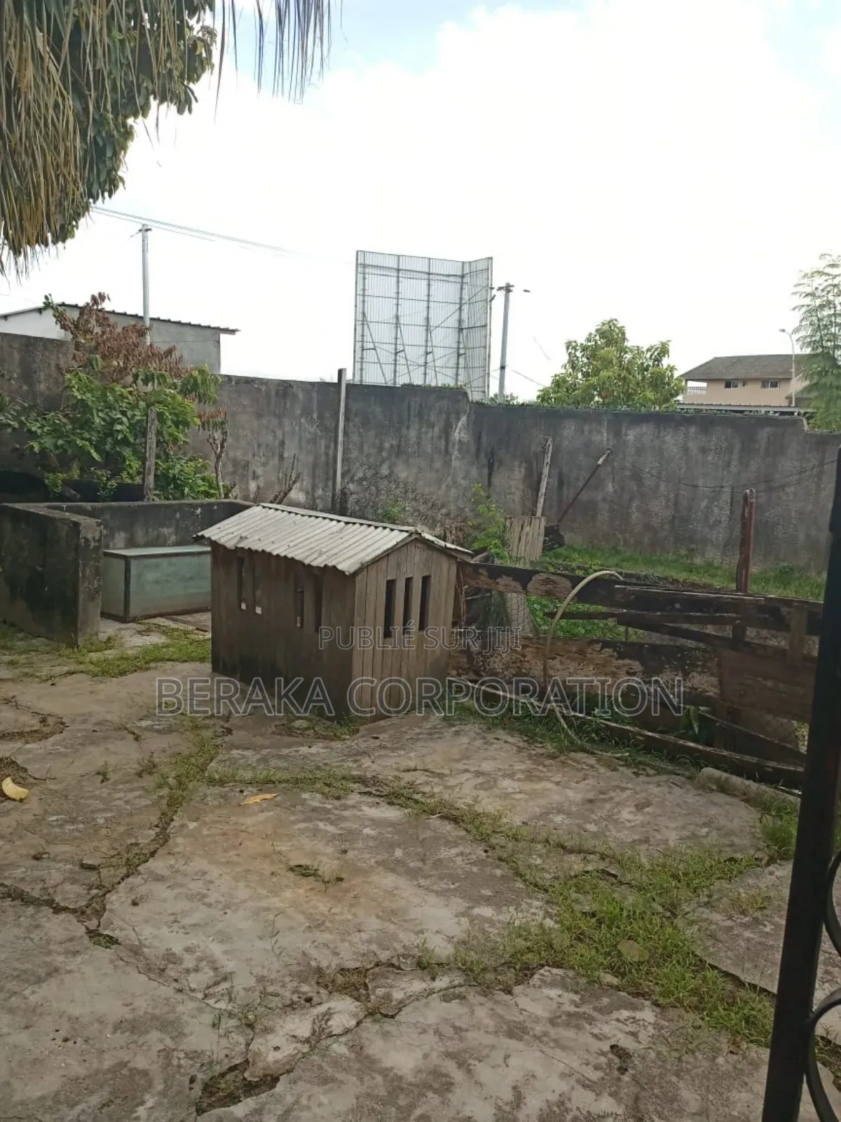 3chbre Maison dans Beraka Corporation, Cocody à Vendre