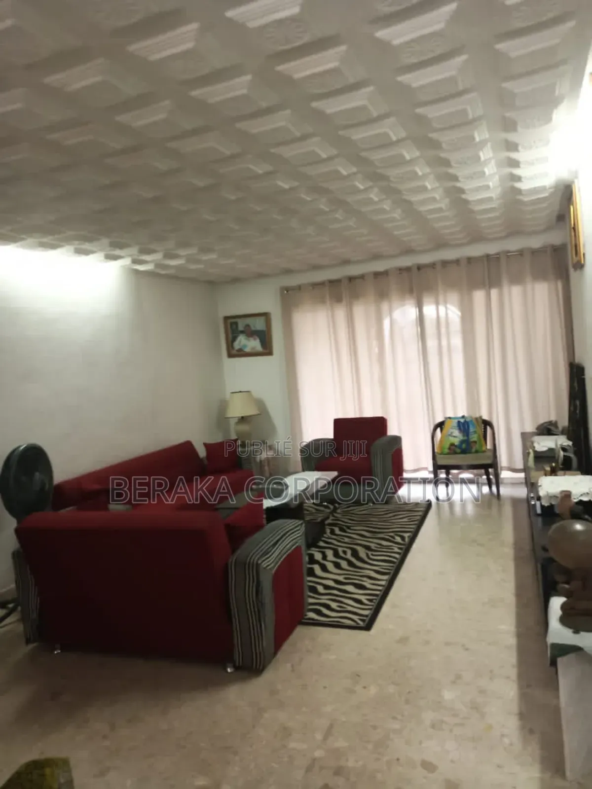3chbre Maison dans Beraka Corporation, Cocody à Vendre