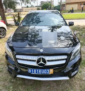 Photo - Mercedes-Benz GLA 250 2018 Noir