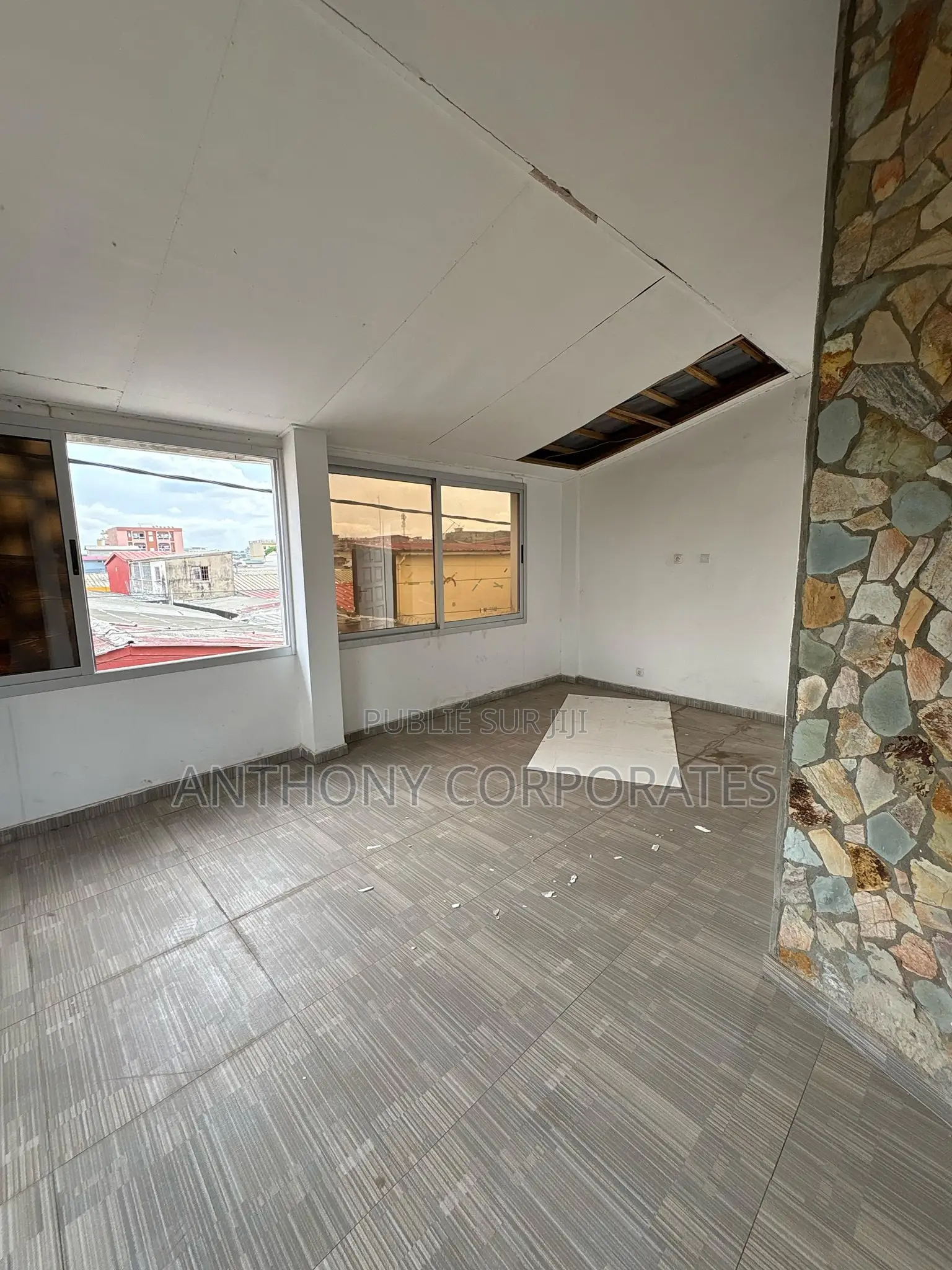 11chbre Villa dans Anthony, Cocody à Louer