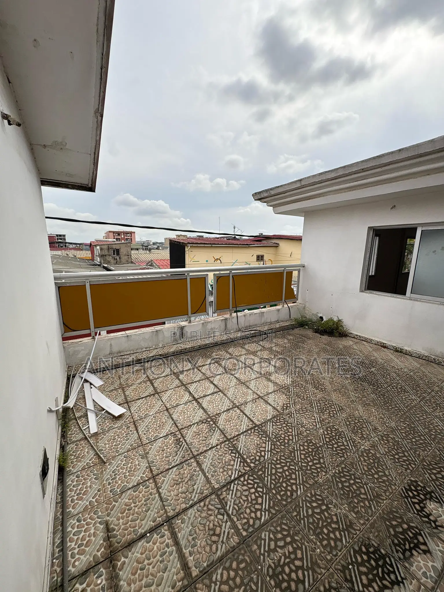 11chbre Villa dans Anthony, Cocody à Louer