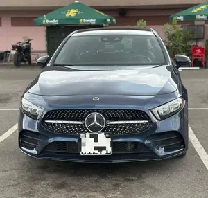 Photo - Mercedes-Benz 220 2021 Bleu