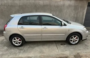 Toyota Corolla Sedan 2005 Gris