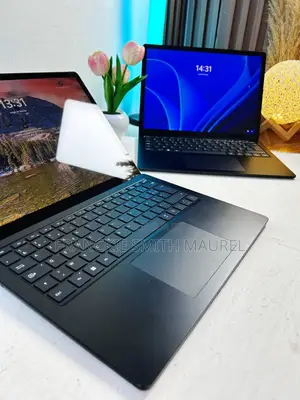 Photo - New Ordinateur Portable Autre Autre 8GB Intel Core I5 SSD 256GB