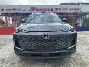 Photo - New Changan CS75 2025 Gris