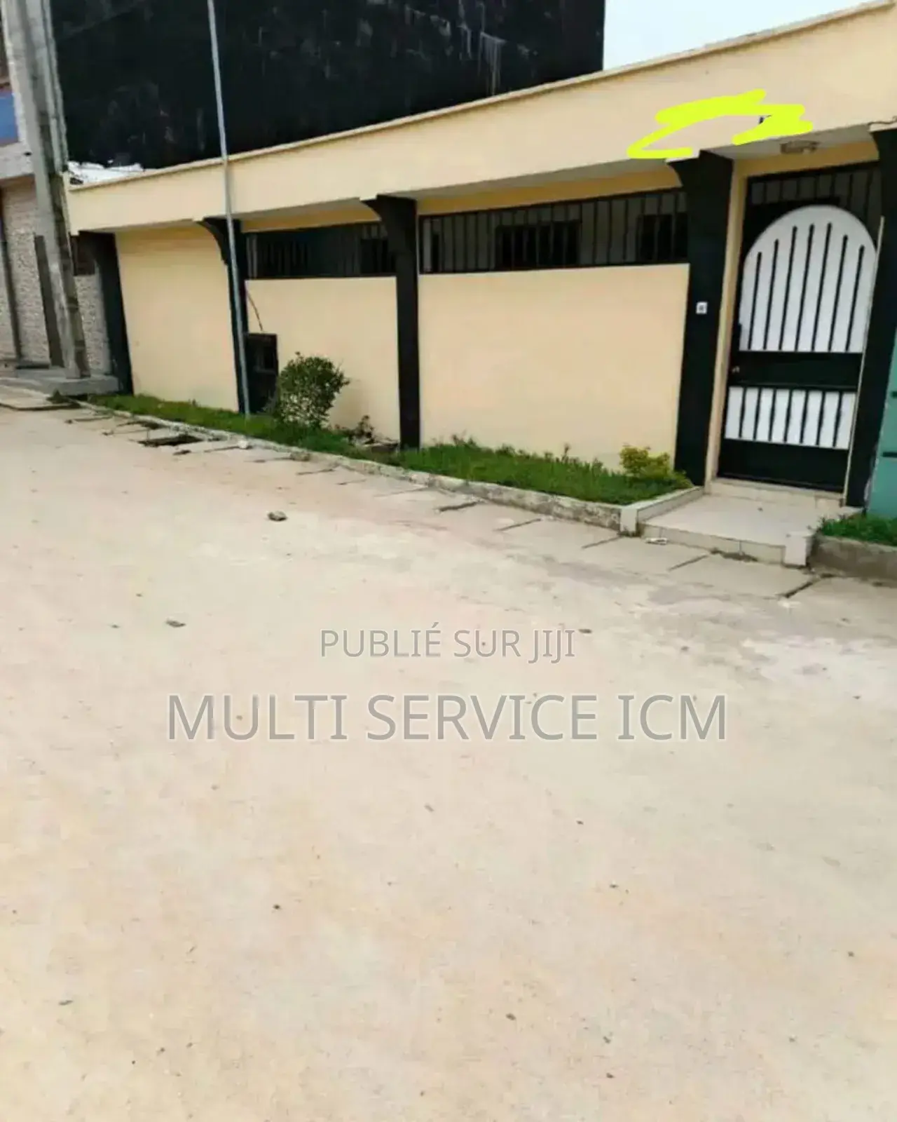 5chbre Duplex dans Ismael Coulibaly, Cocody à Vendre