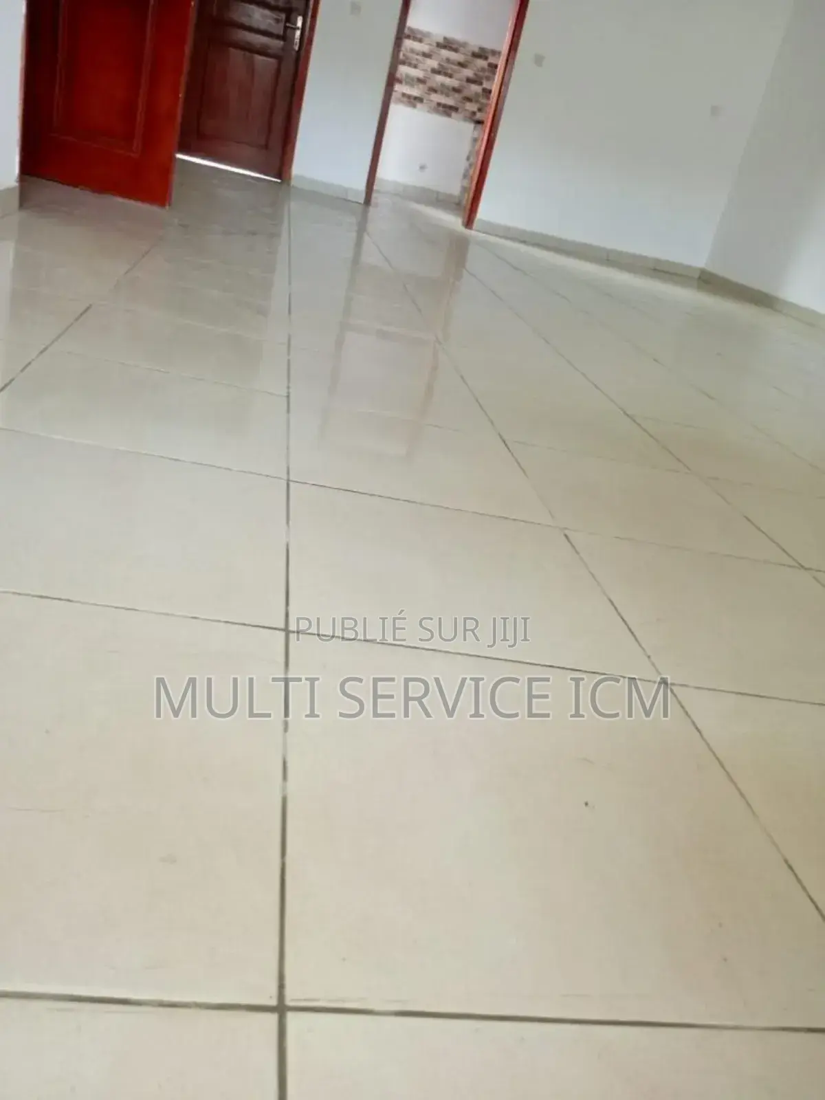 5chbre Duplex dans Ismael Coulibaly, Cocody à Vendre