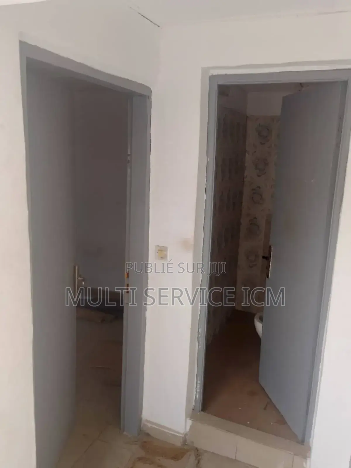 Furnished 8chbre Duplex dans Ismael Coulibaly, Cocody à Vendre