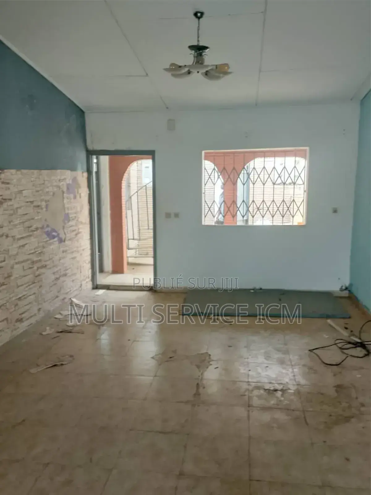 Furnished 8chbre Duplex dans Ismael Coulibaly, Cocody à Vendre
