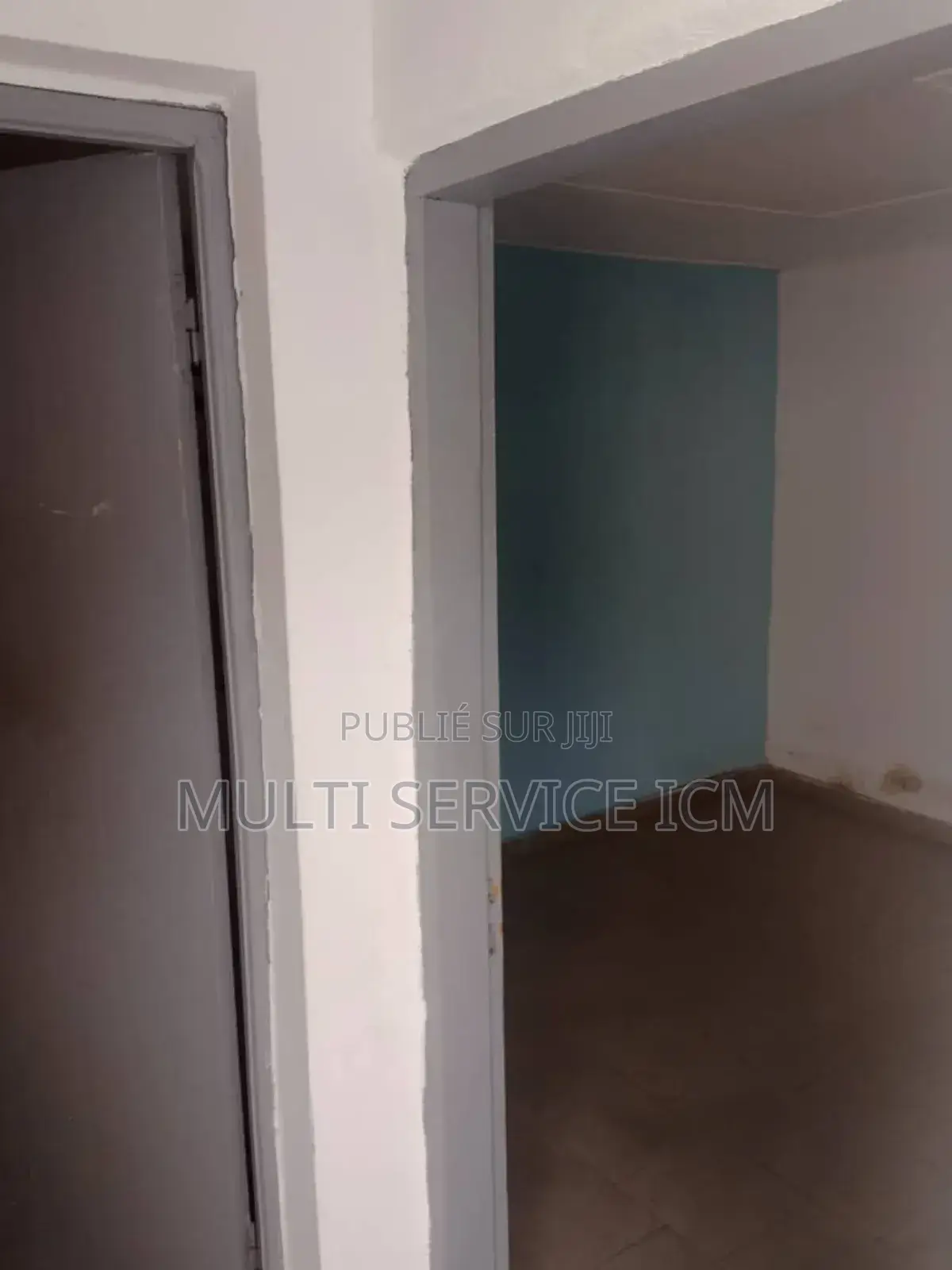 Furnished 8chbre Duplex dans Ismael Coulibaly, Cocody à Vendre