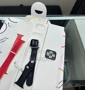 Photo - Offre Spéciale : Apple Watch Se Neuf Scellés