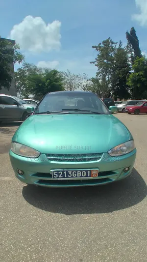 Photo - Mitsubishi Colt 2001 Vert
