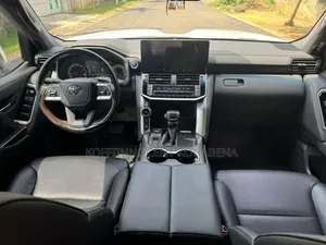 Toyota Land Cruiser Prado 2024 Blanc