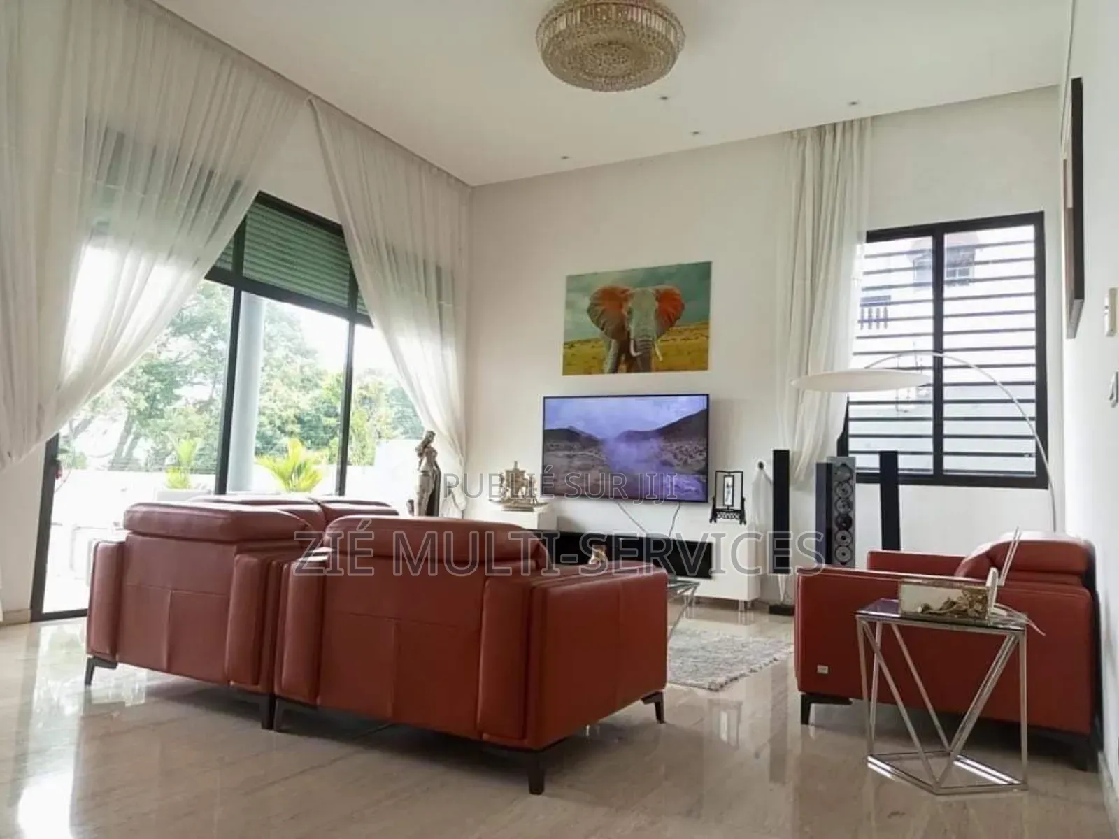 Furnished 7chbre Duplex dans Zié Multi-Service, Cocody à Vendre