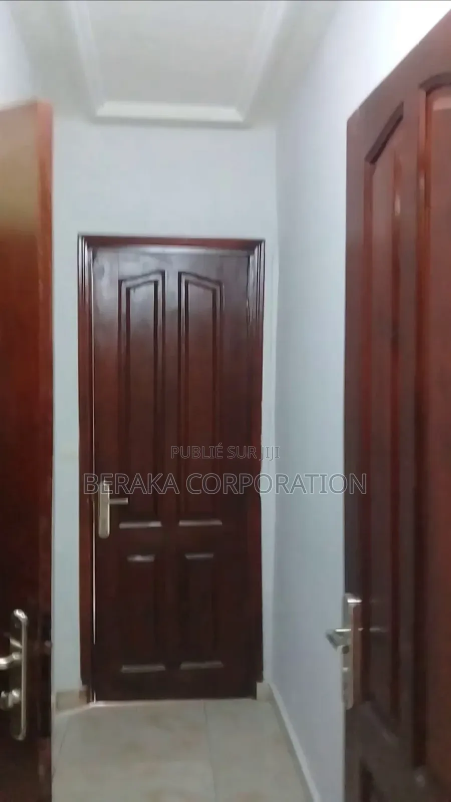 5chbre Maison dans Beraka Corporation, Cocody à Vendre