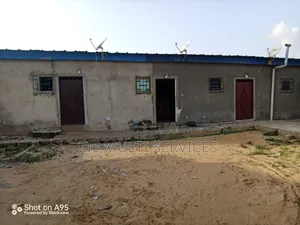 Photo - 8chbre Maison dans Zié Multi-Service, Abobo-Doume à Vendre