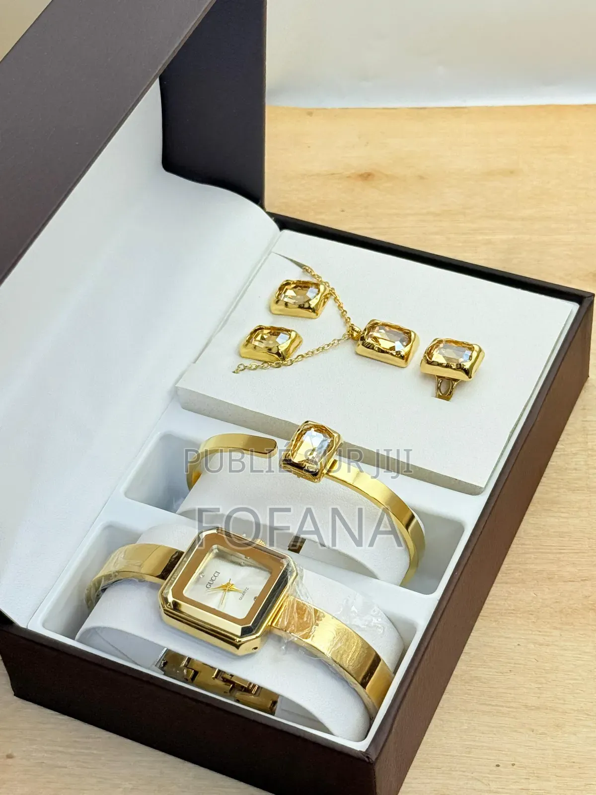 Bijoux Un Ensemble