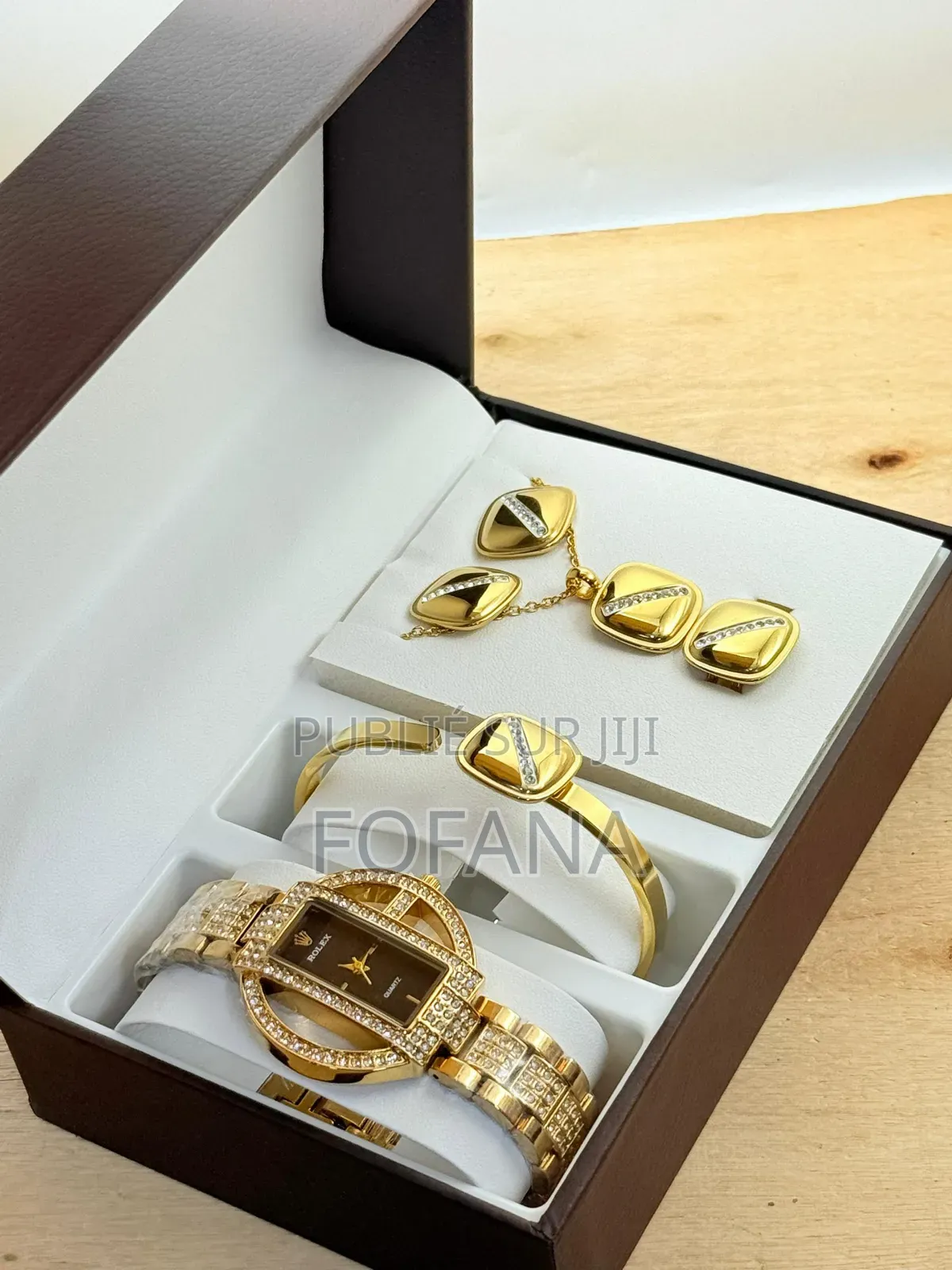 Bijoux Un Ensemble