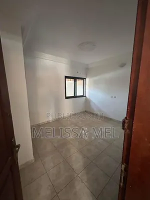 2chbre Appartement dans Cocody à Louer