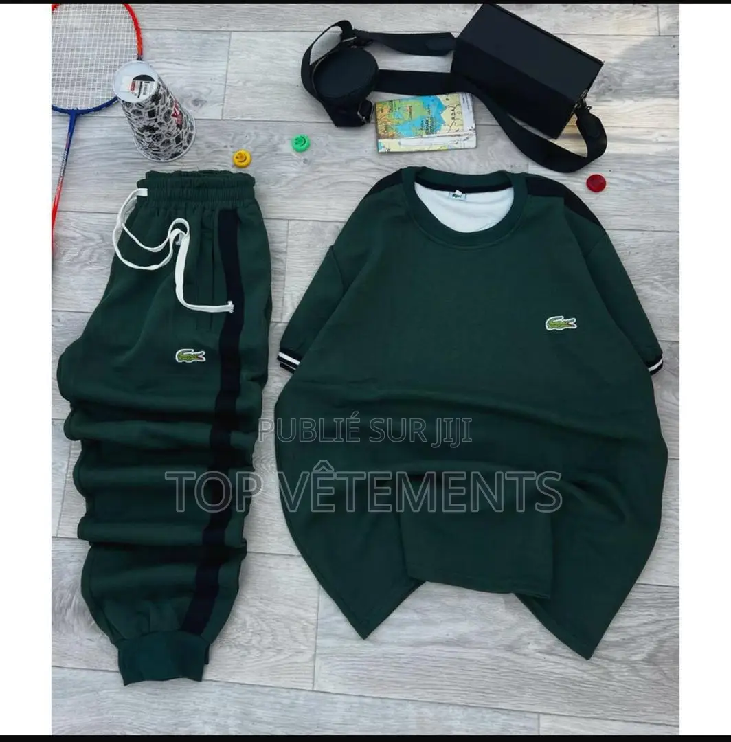 Nouvelle Collection De Survêtement Stock Limité .