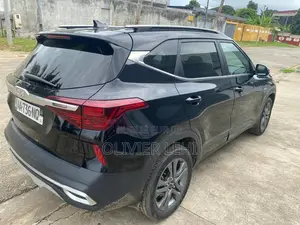 New Kia Seltos X-Line 2024 Noir