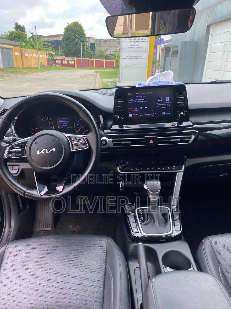 New Kia Seltos X-Line 2024 Noir