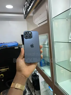 Photo - Apple iPhone 15 Pro Max 256 GB Bleu