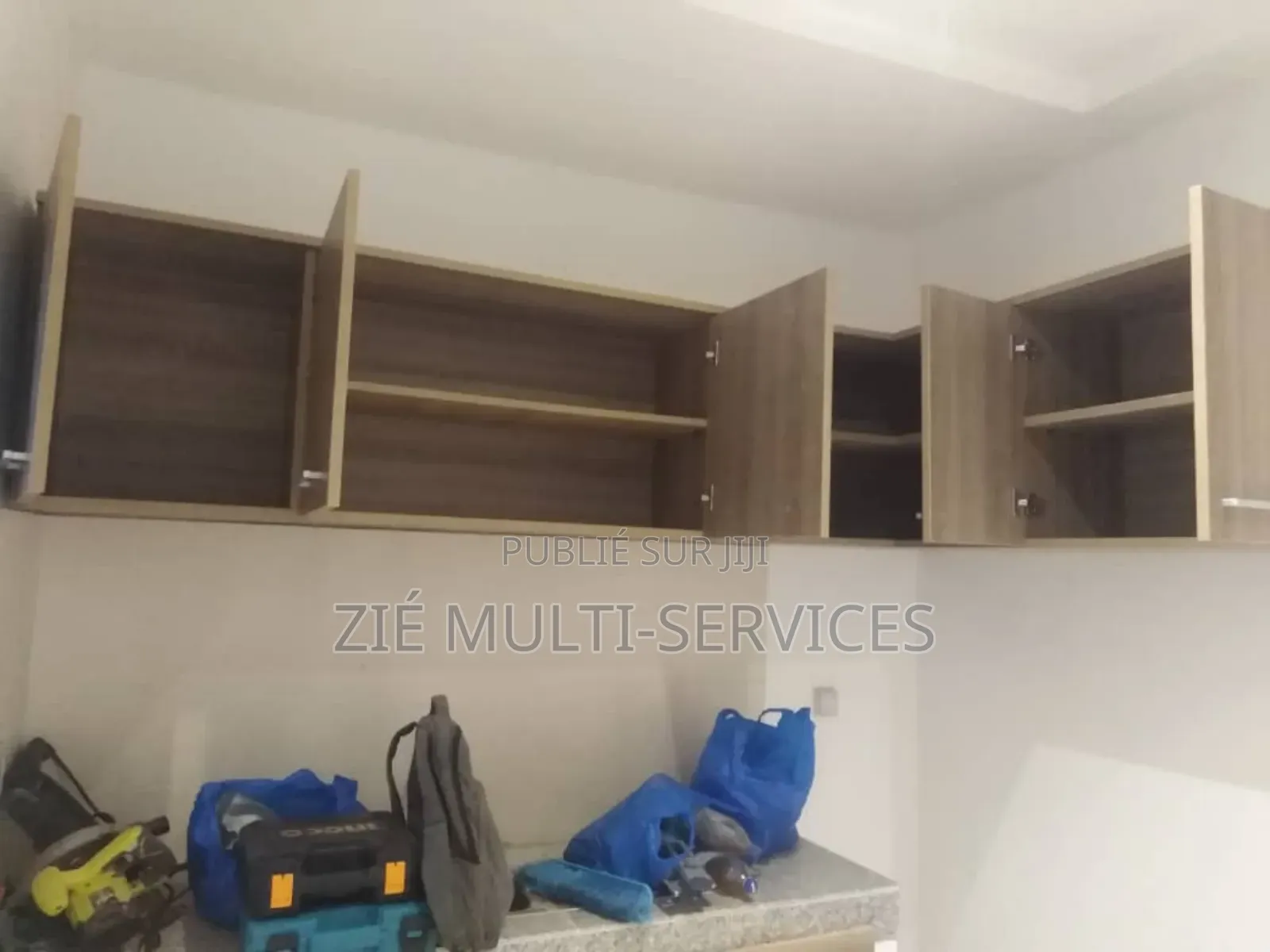 3chbre Appartement dans Zié Multi-Service, Abobo-Doume à Vendre