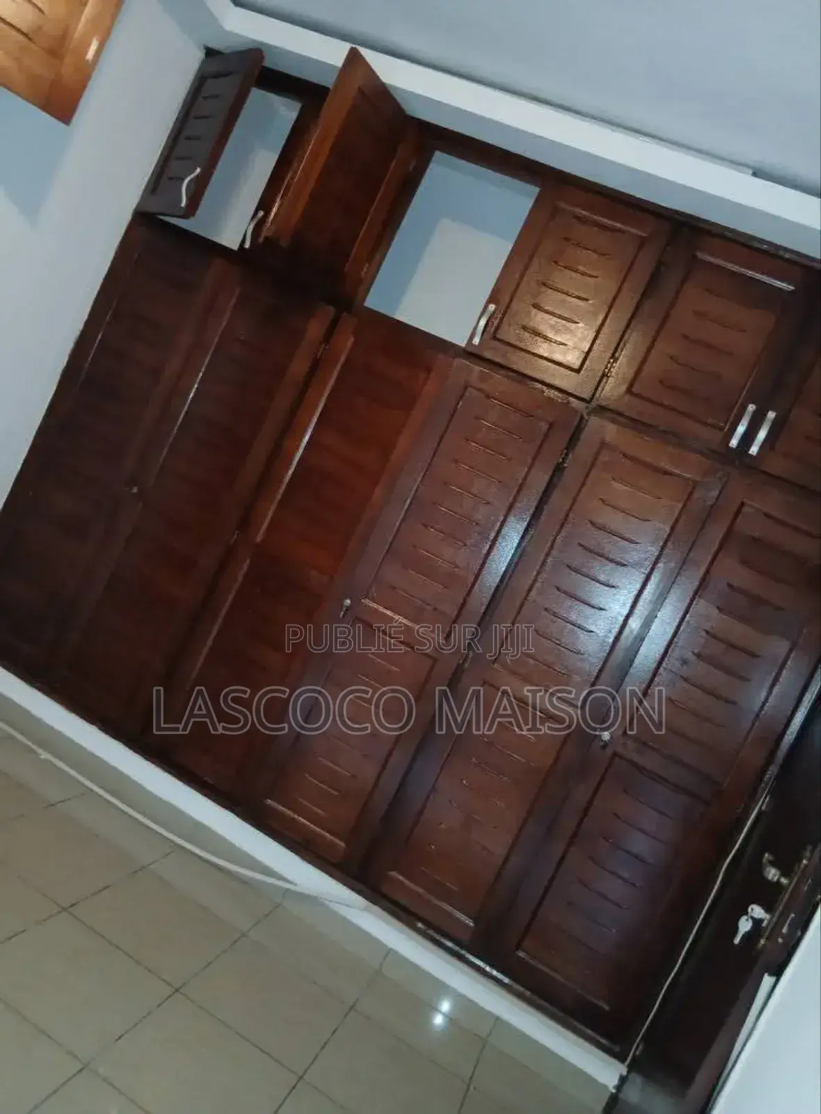 2chbre Appartement dans Lascoco Maison, Cocody à Louer