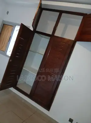 2chbre Appartement dans Lascoco Maison, Cocody à Louer