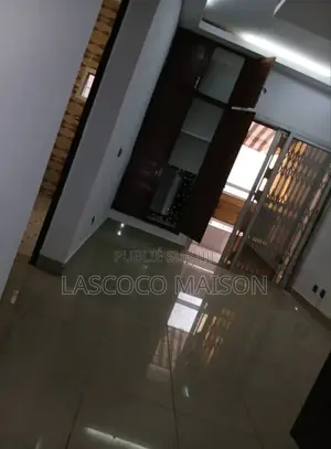 2chbre Appartement dans Lascoco Maison, Cocody à Louer