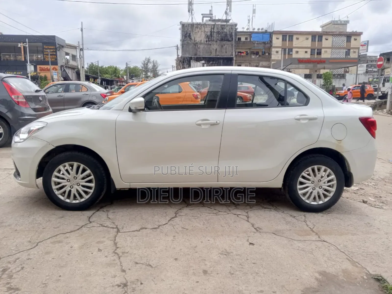 Suzuki Dzire 2024 Blanc