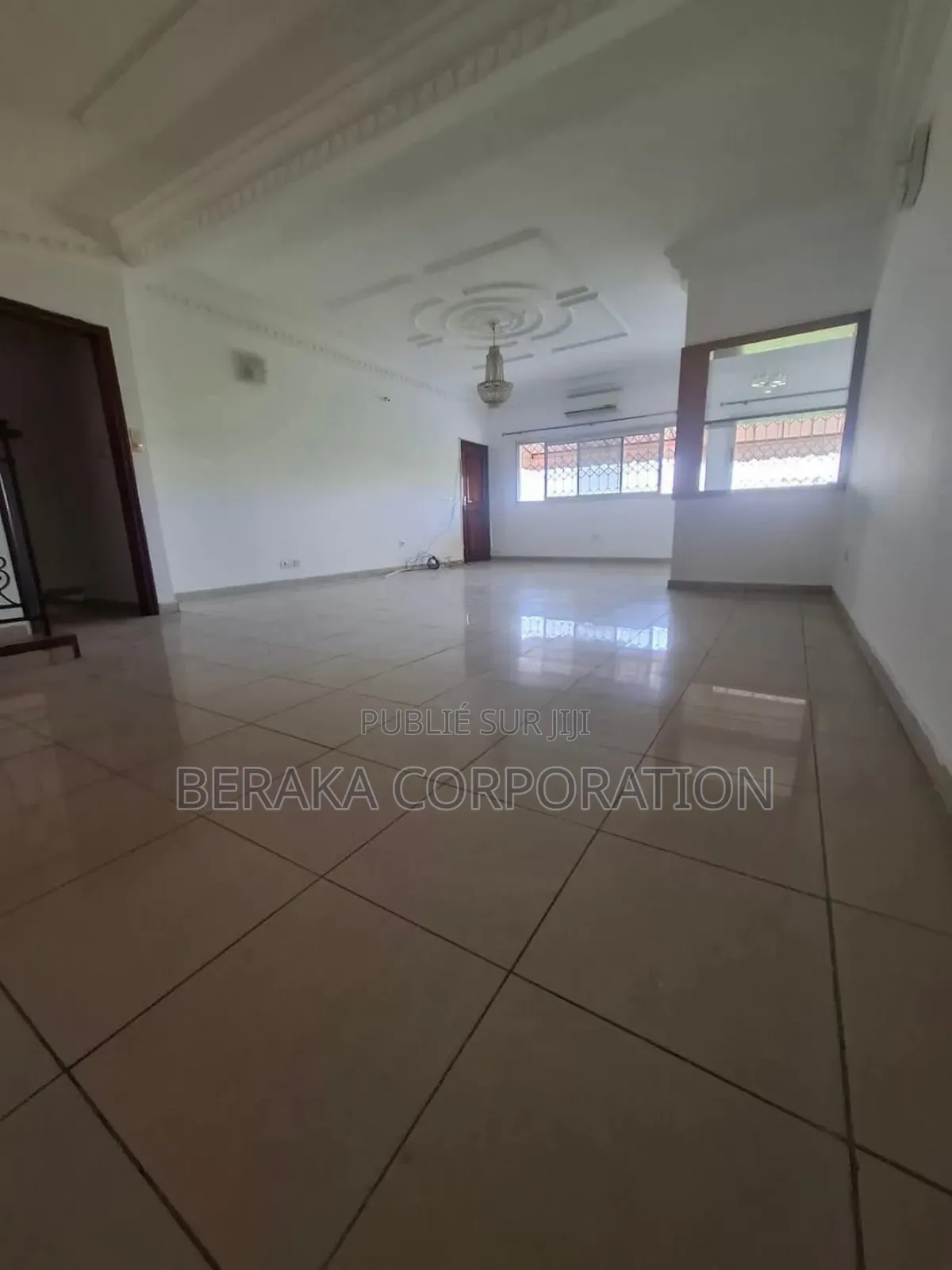 6chbre Duplex dans Beraka Corporation, Marcory à Vendre