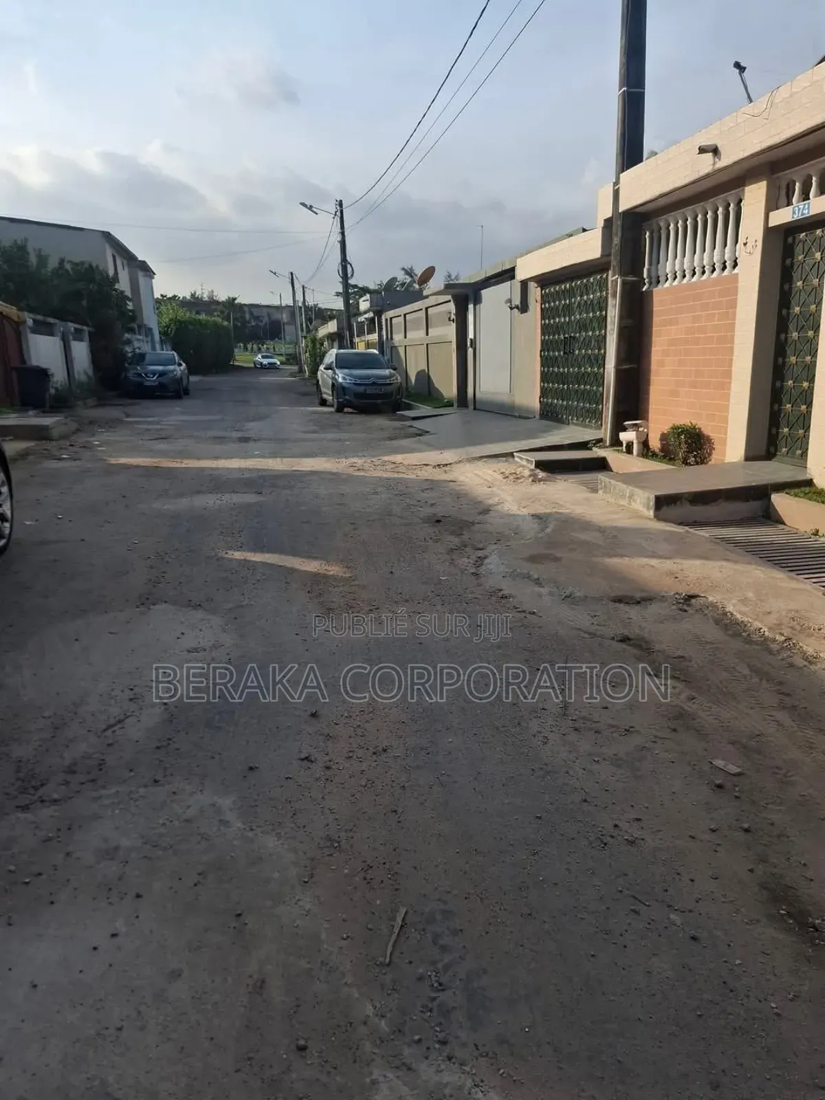 6chbre Duplex dans Beraka Corporation, Marcory à Vendre