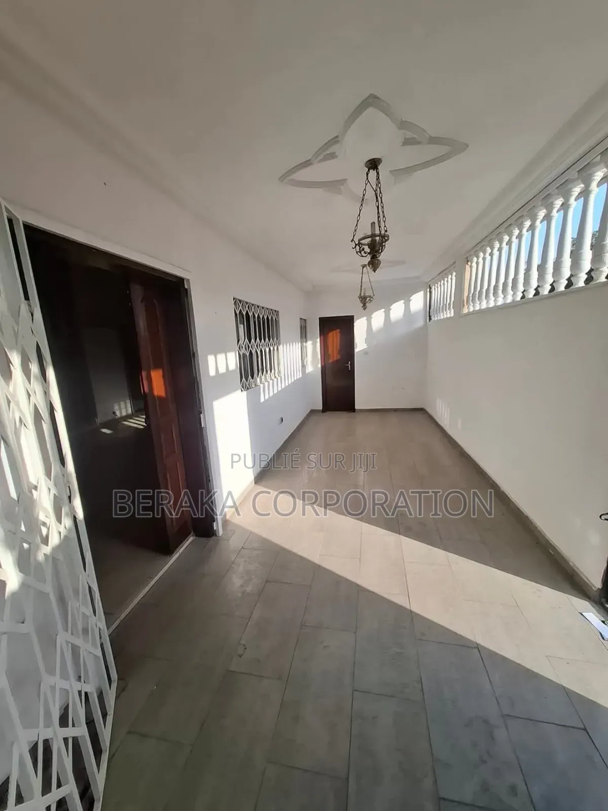 6chbre Duplex dans Beraka Corporation, Marcory à Vendre