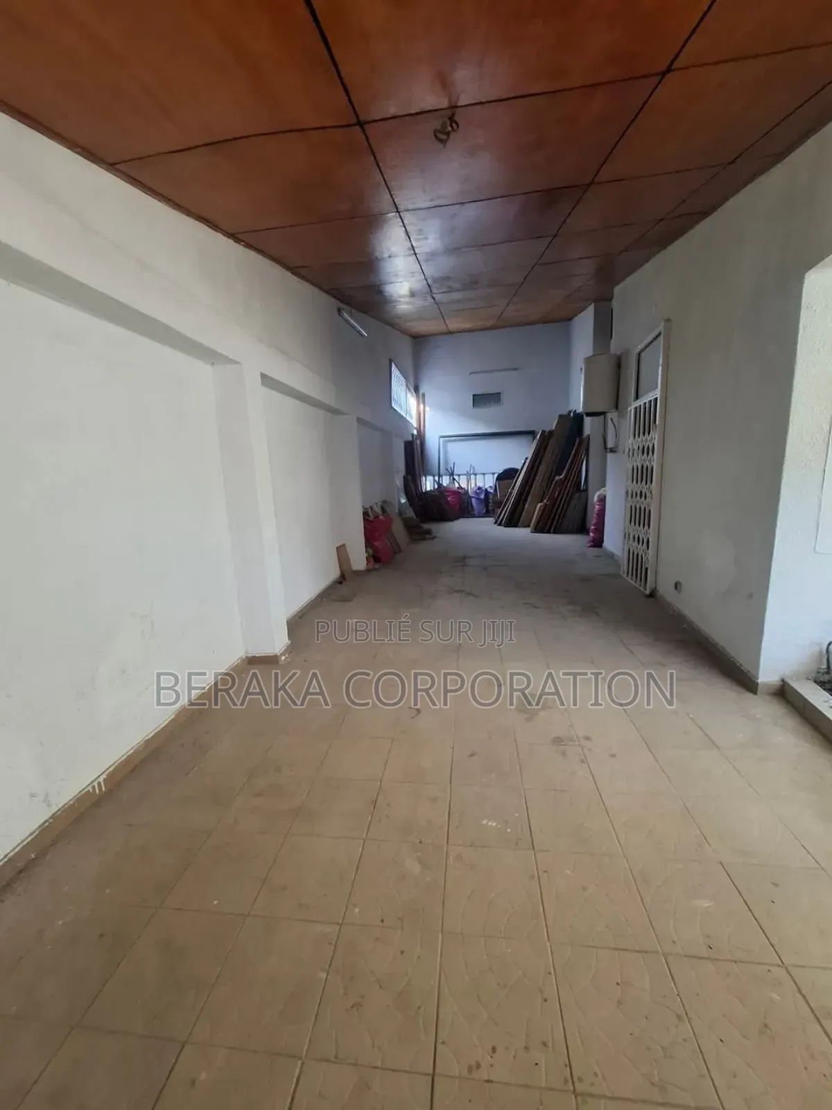 6chbre Duplex dans Beraka Corporation, Marcory à Vendre