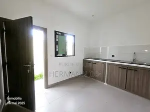 4chbre Duplex dans Bingerville à Vendre