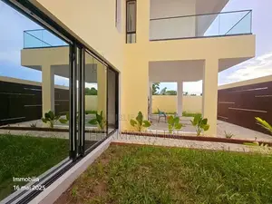 4chbre Duplex dans Bingerville à Vendre