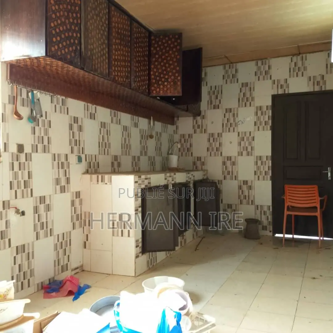 5chbre Duplex dans Bingerville à Vendre
