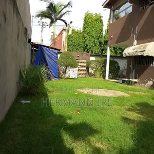 5chbre Duplex dans Bingerville à Vendre
