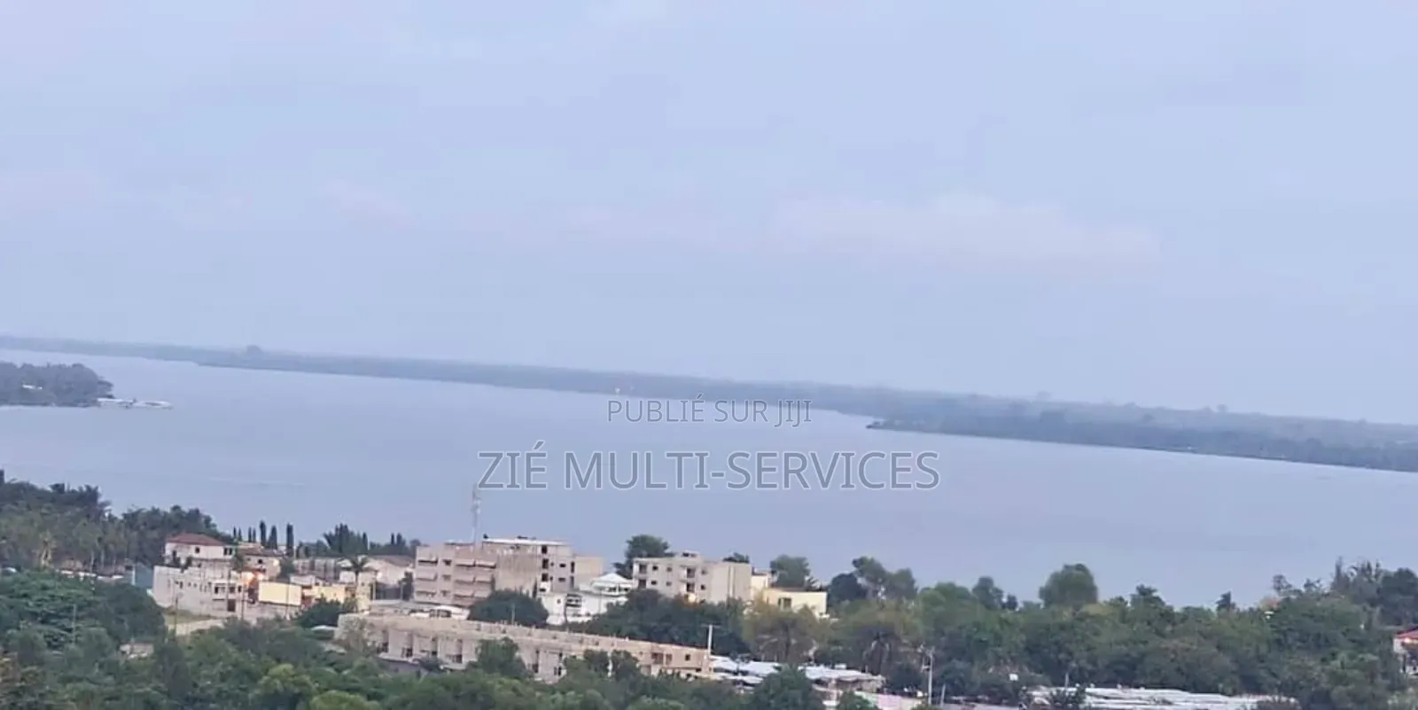 Furnished 8chbre Duplex dans Zié Multi-Service, Cocody à Vendre