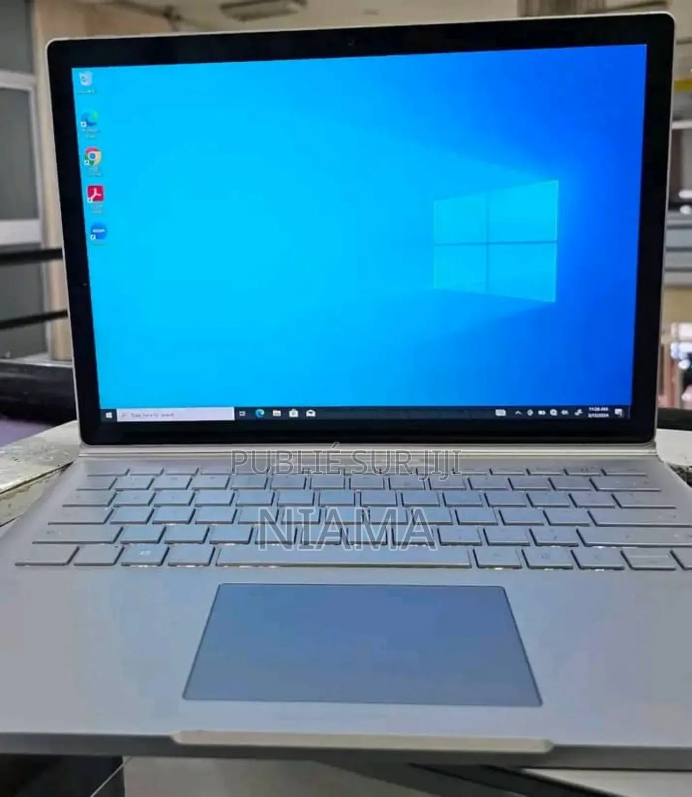 New Microsoft Surface Book 8GB Intel Core I5 SSD 256GB