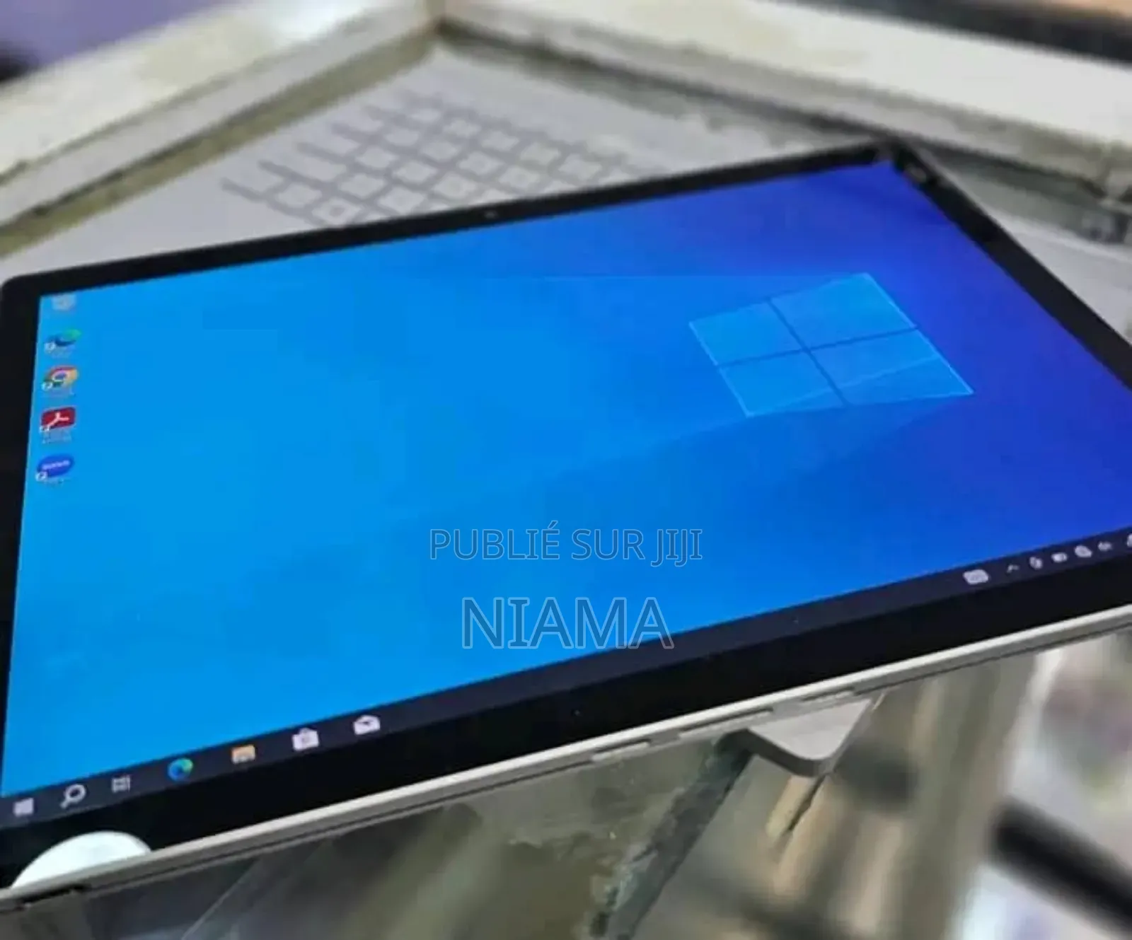 New Microsoft Surface Book 8GB Intel Core I5 SSD 256GB