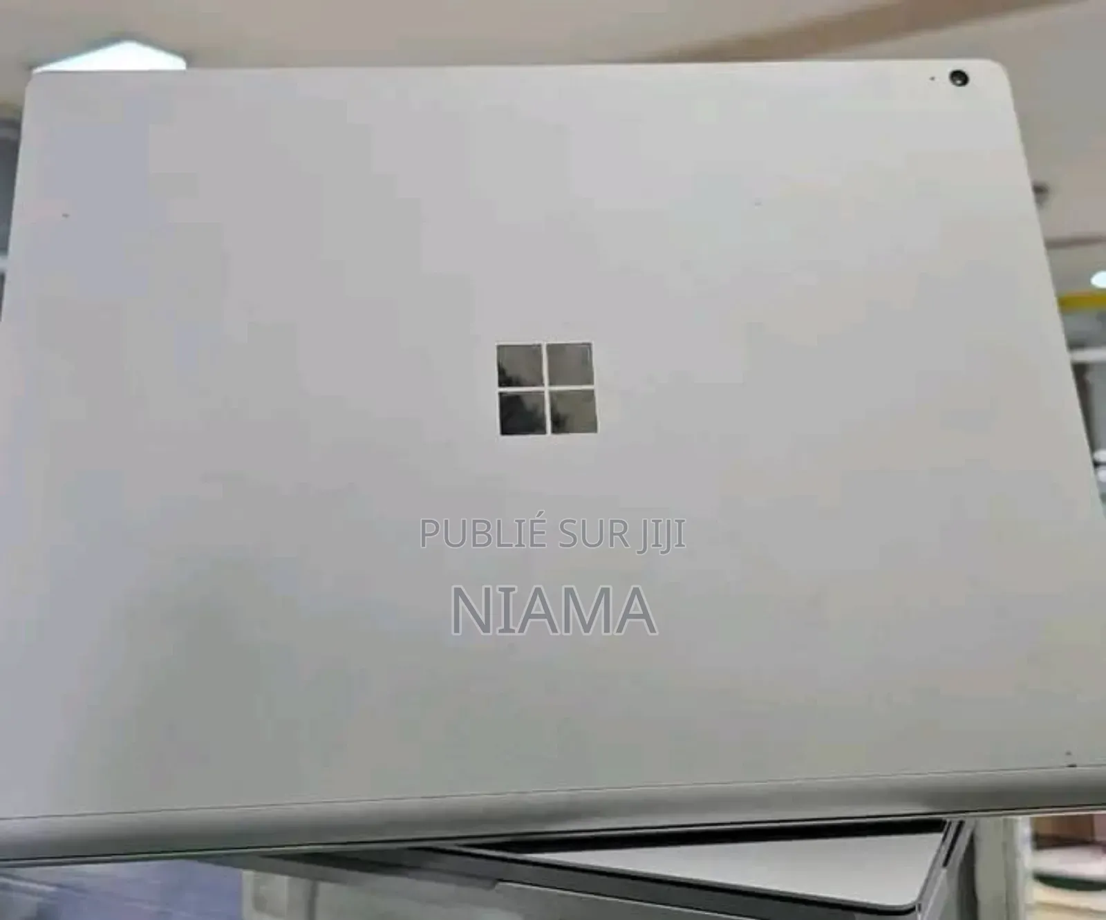 New Microsoft Surface Book 8GB Intel Core I5 SSD 256GB