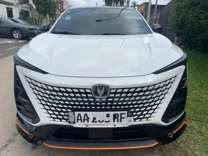 Photo - Changan UNI-K 1.5 Hybrid FWD 2025 Blanc