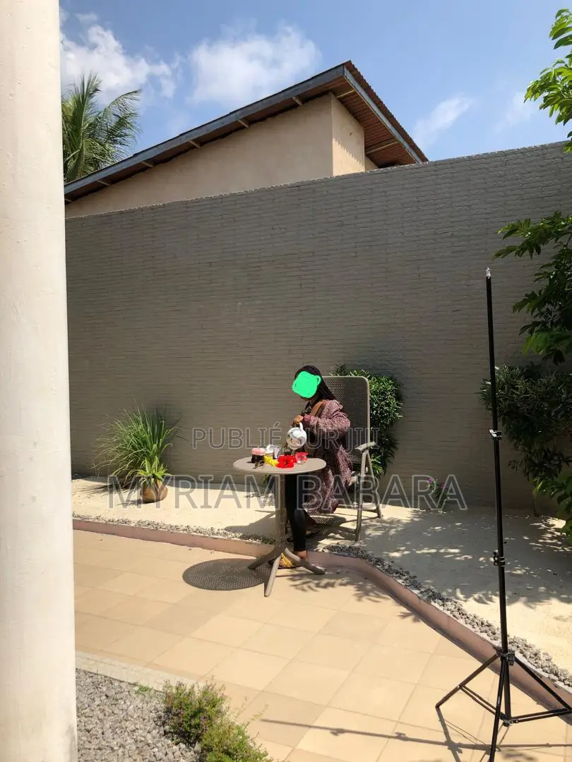 6chbre Villa dans Port-Bouët à Vendre