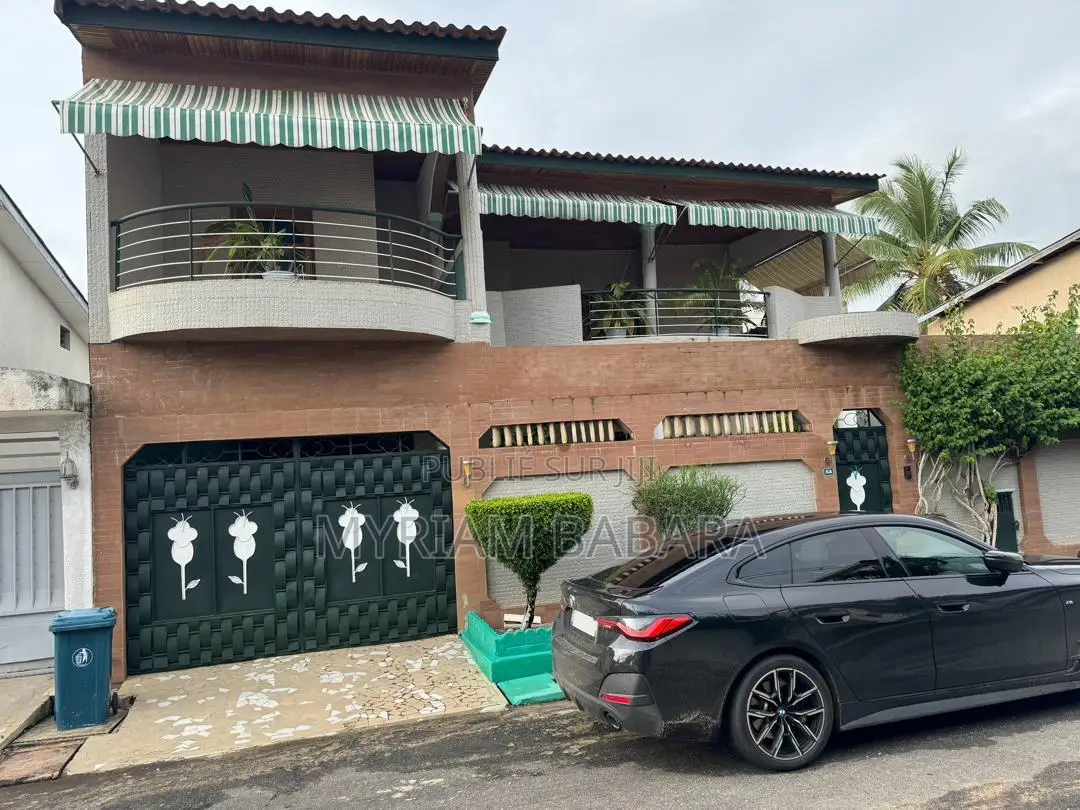 6chbre Villa dans Port-Bouët à Vendre