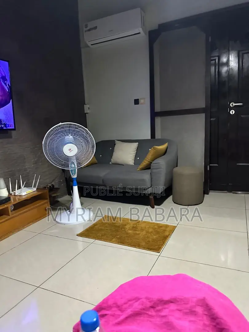 6chbre Villa dans Port-Bouët à Vendre