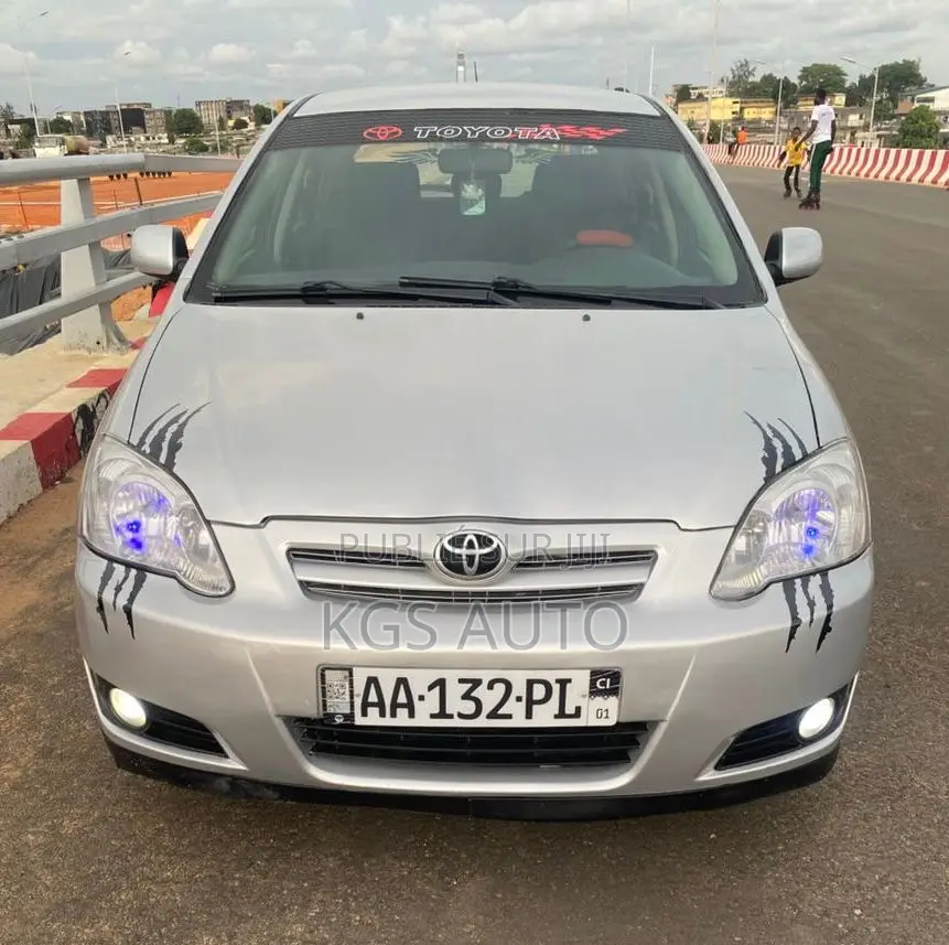 Toyota Corolla 1.4 Sedan 2002 Gris